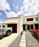 Modern 2bed/2.5bath + Den On Spotts Haven Cir