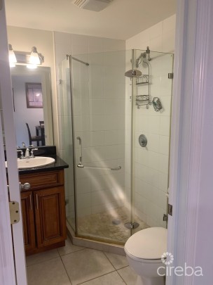 2 Be/2 Ba Crewe Rd Condo W/ Wifi & Pet/kid Friendly