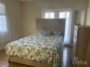 2 Bed Townhouse West Bay