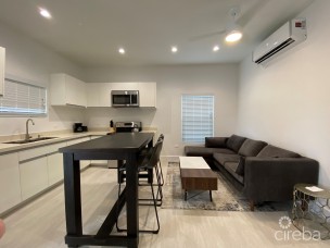 2 Bedrooms 1 Bathroom - Elizabeth Street, West Bay