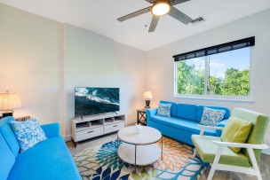 3bed Smb Corridor Walking Distance To Amenities! Park Place (avail  May.1-nov.15)