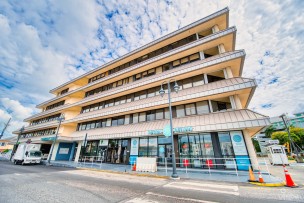 Anderson Square  Walkable Location  Professional 2nd Floor Suite