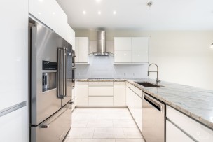 Arvia 22, 2 Bed + Den In Grand Harbour