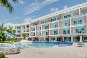 Aura #303 - Oceanfront 2 Bed Plus Den Townhouse Residence - Available 1st July