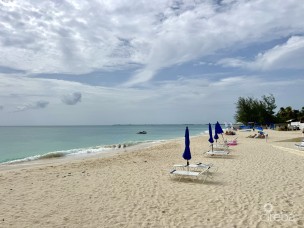 Cayman Reef Beachfront 1 Bed  Short Term Rental