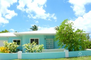 Charming House W/pool In Govenors Harbour