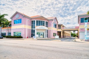 Flexible Large-format Commercial Space  Eastern Avenue, George Town