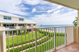 Grapetree Oceanfront 2 Bedroom