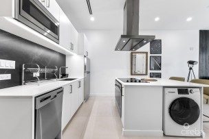 Harbour Walk 211, 1 Bed + Den