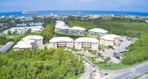 Lakeside 1 Bed Condo Rare Prime Location 1st Floor