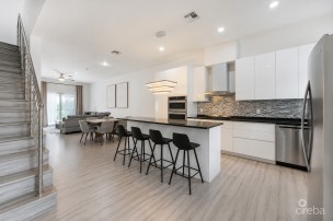 Mantras 2 Bed 2.5 Bath For Rent