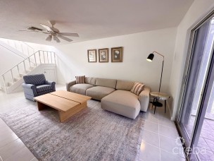 Newly Renovated 2 Bed 2.5 Bath @ Tropical Haven, Gt