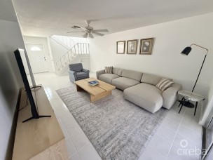 Newly Renovated 2 Bed 2.5 Bath @ Tropical Haven, Gt