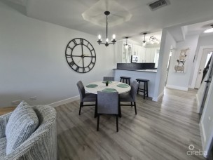 Newly Renovated 2 Bedroom + Den Townhome, West Bay