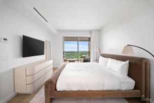 Onegt Unit 826 Arise Suite - 2-bed & 2-bath