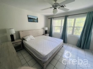 Palm Springs Townhouse 2/2.5 Bath
