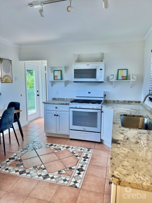 Parkview Crescent 2 Bed, 1 Bath, West Bay