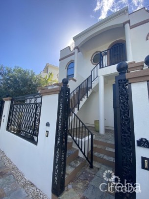 San Sebastian  - 1 Bed (2nd Floor) With Shaded Roof Terrace