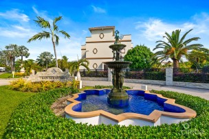 San Sebastian 3 Bed/3.5bath