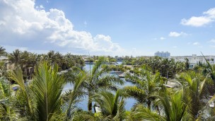 Solara Townhome Crystal Harbour
