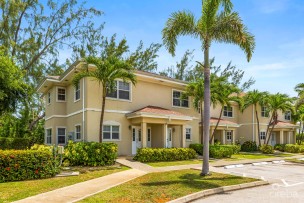 South Hampton Gardens, Bright End Unit