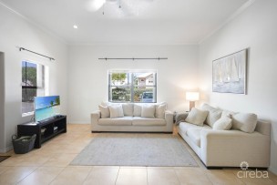 St. Tropez Townhouse 2 Bed 2.5 Bath