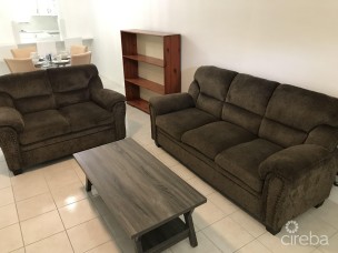 Spacious Summit Crescent Townhouse