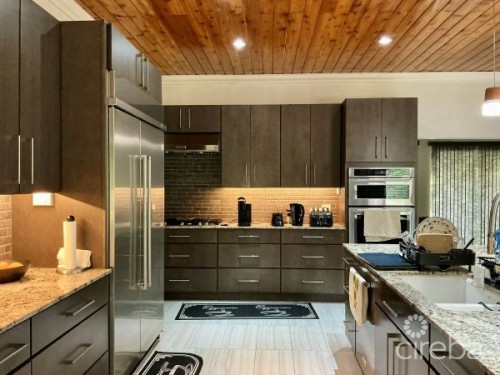 44 Glade Drive - Executive Rental In West Bay