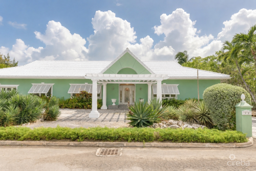 Executive Single-family Home - Canal Point