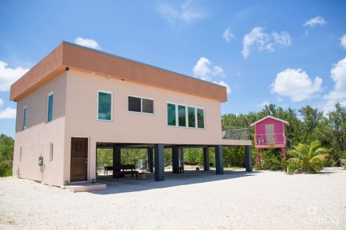 Frenchie's Retreat