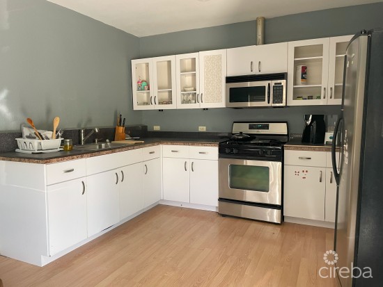 1 Bed West Bay