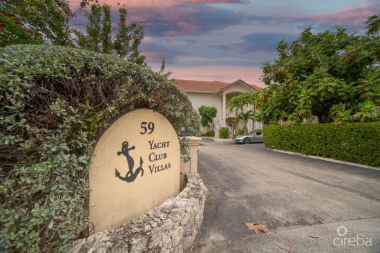 10 Yacht Club Villas