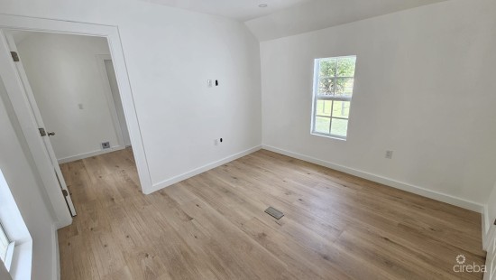 13 Melody Lane - Renovated Office Space