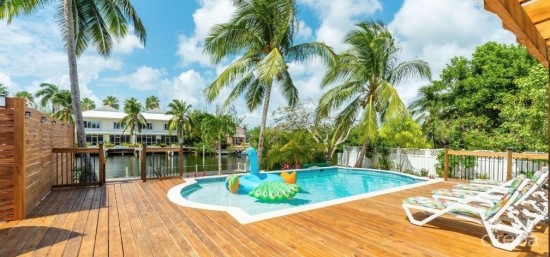 3 Bed Patrick's Island Canal Pool Home All Inclusive