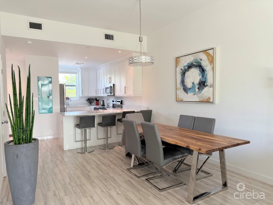 3 Bed Townhouse Smb Corridor Parkway Place