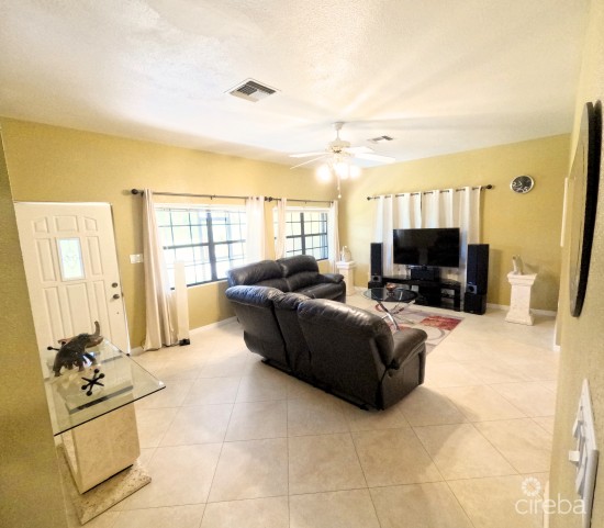 3bed 3 Bath Large Home W/ Garage & Fenced Patio