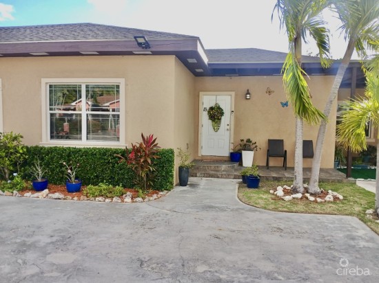 Abbey Way Villas