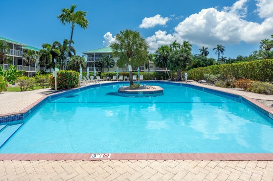 All-inclusive Rental For  October On Seven Mile