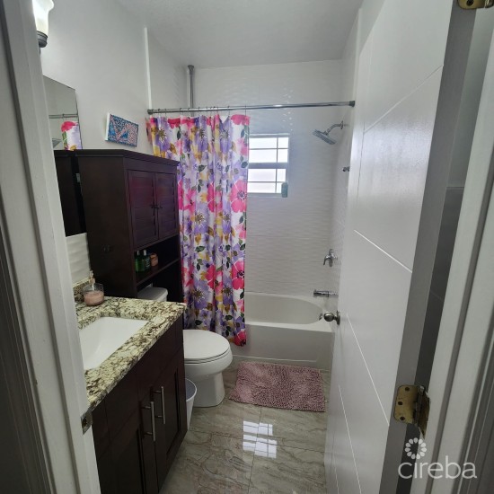 Beautiful Lower Valley Single Family Home