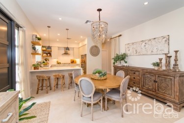 Boho-chic Cottage At Periwinkle + Garage