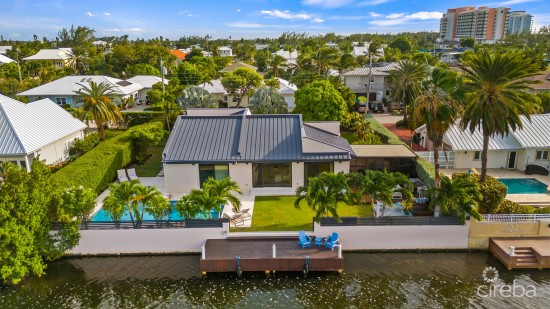 Canal Front Oasis In Governors Harbour  Walk To Smb/kimpton