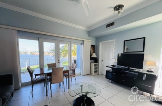 Careenage At Grand Harbour - Waterfront 2/2      Pet Ok  1st Sept
