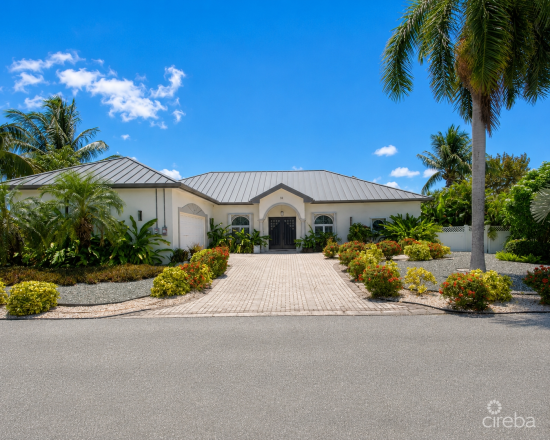 Executive Luxury Rental  The Highlands