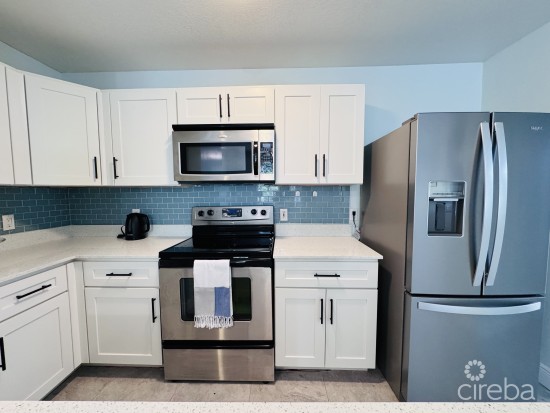 Lakeside -2 Bed