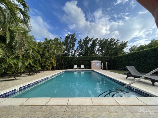 Large Unit-  1500 Sq Ft - Colonial Grand - 2 Bed 2.5 Bath