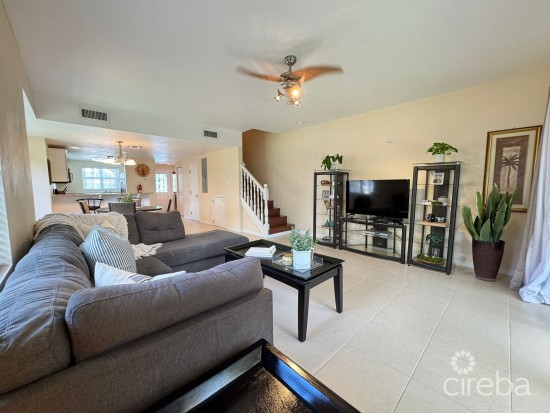 Location! #55 Southampton Gardens -7 Mile Corridor
