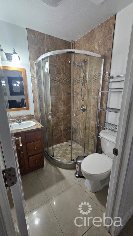 Luxury At Lantern Pointe