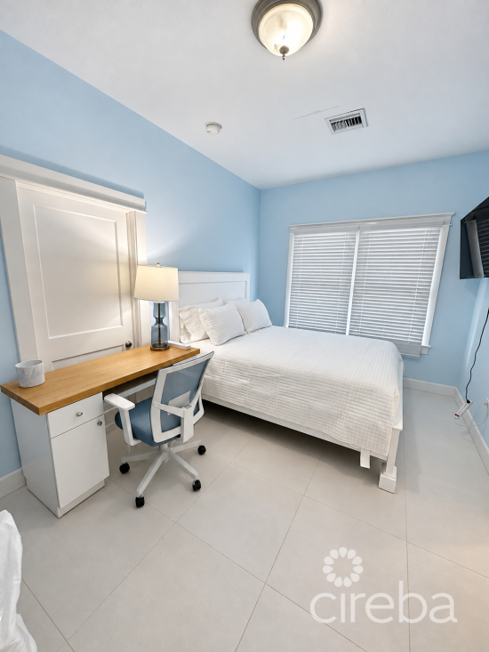 Modern 1 Bedroom Private Suite - All Inclusive