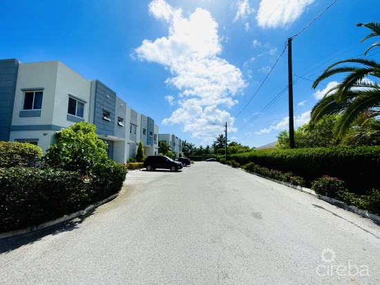 Modern 2 Bedroom Condo - Orange Manor