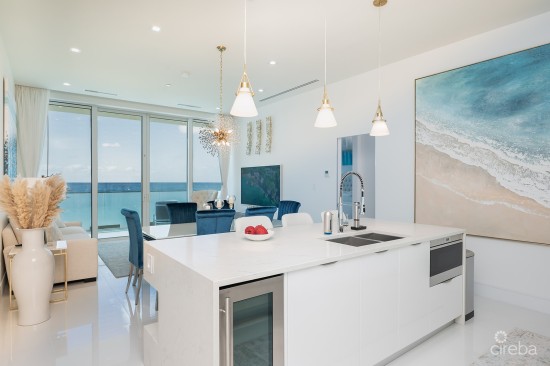 Ocean Front Fin 3 Bed Unit